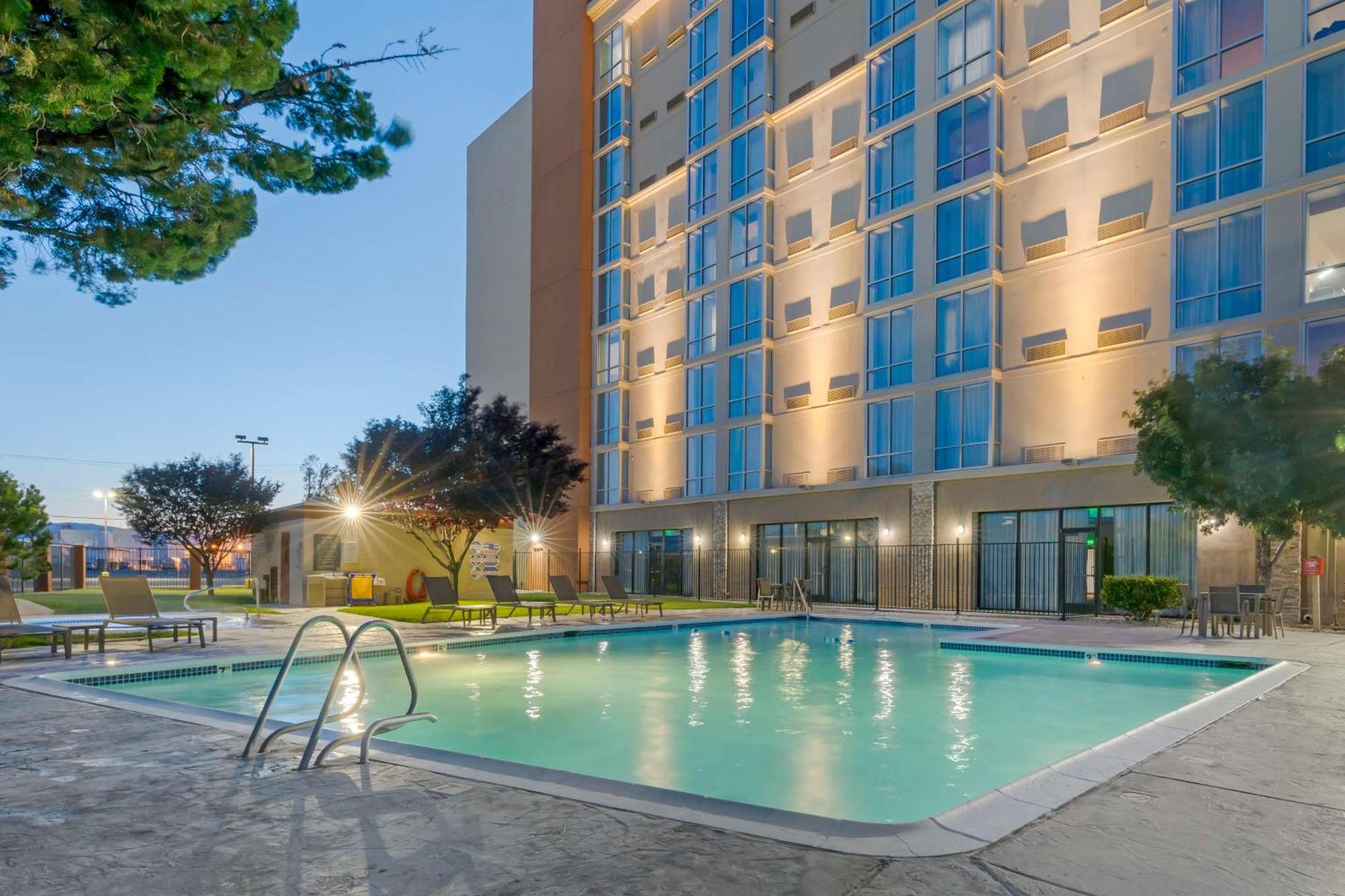 เบสต์ เวสเทิร์น พลัส สปาร์ค-รีโน โฮเต็ล Hotel สปาร์คส์ ภายนอก รูปภาพ